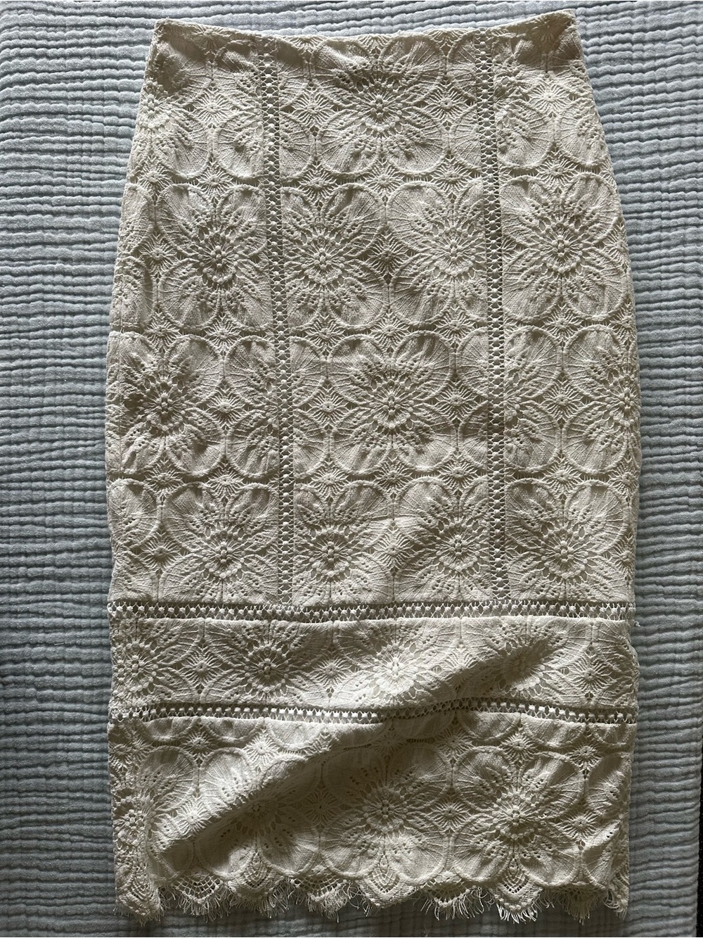 Banana Republic lace midi skirt
